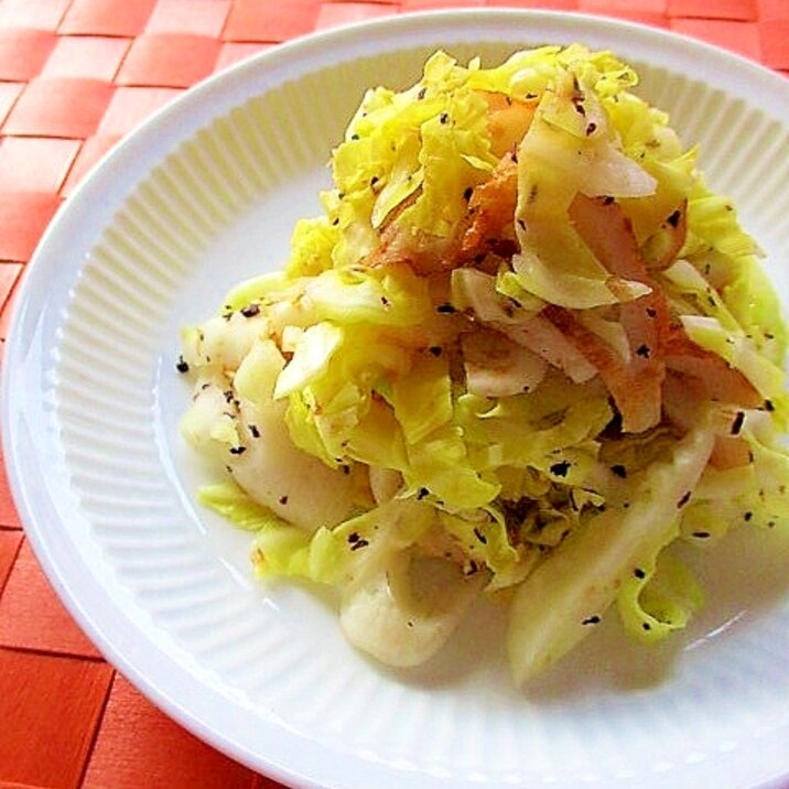 レンジで簡単!キャベツとちくわのゆかりおかか和え